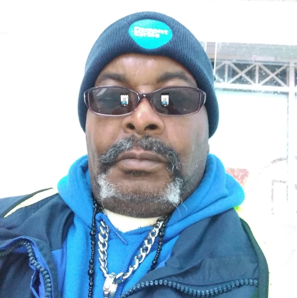 Meet your Posher, Larry - Picture 1 of 1